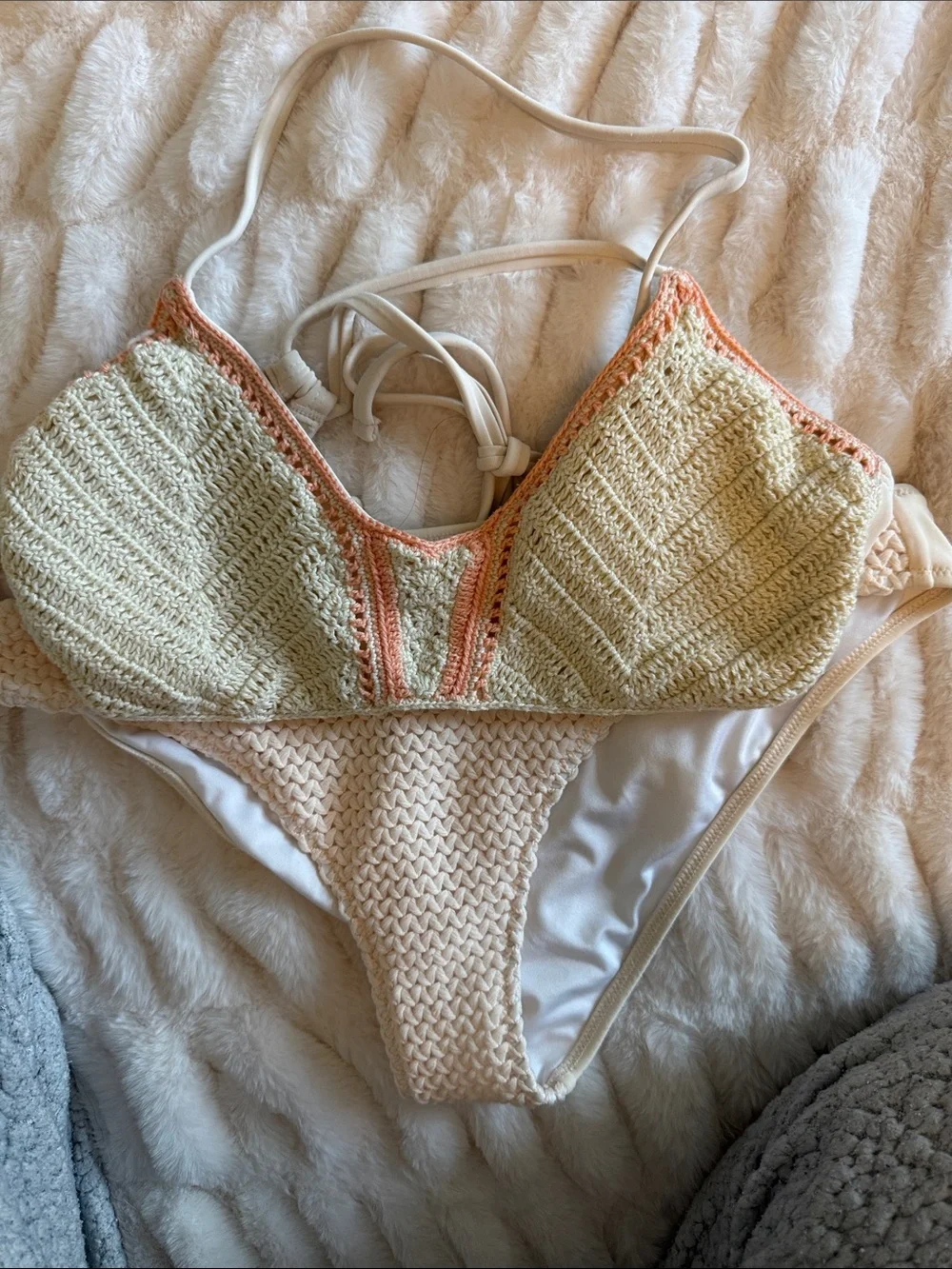 BUNDLE SIZE M  Women’s Bikini Tops sets